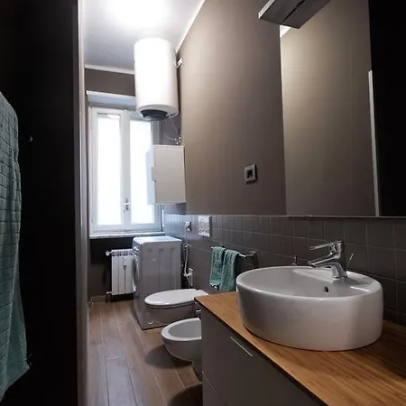 Dante Apartment *